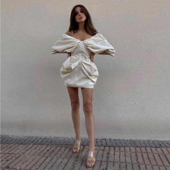 Zara Dresses & Skirts - ❤️‍🔥 MOVING OUT FINAL SALE❤️‍🔥 ZARA VOLUMINOUS MINI SKIRT